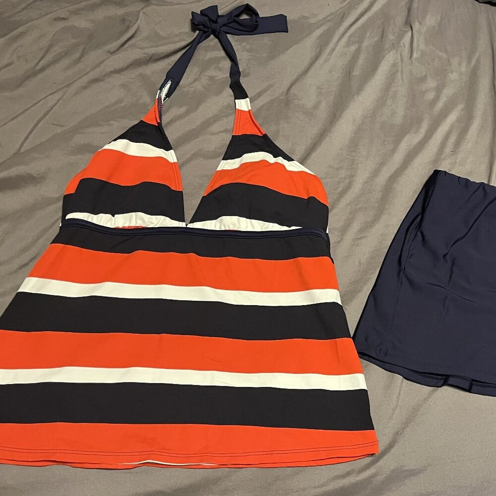 Nautica Size 10 Swim Tankini Top and Size Small Swim Skirt - like new!